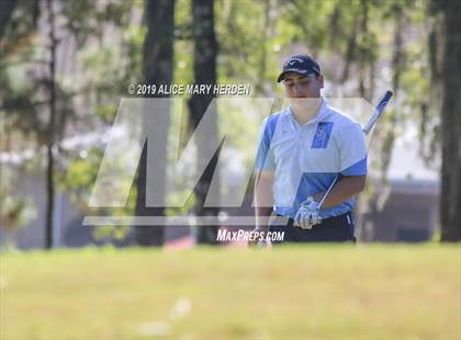 Thumbnail 1 in FHSAA 2A District Playoff photogallery.