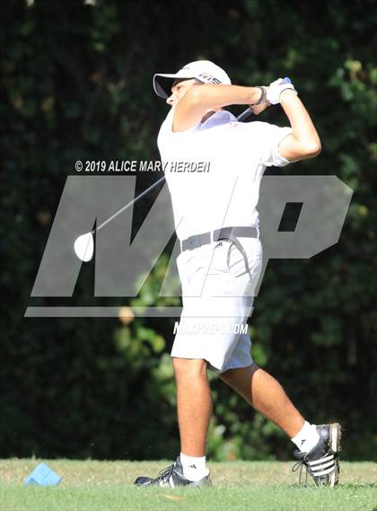 Thumbnail 1 in FHSAA 2A District Playoff photogallery.