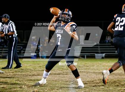 Thumbnail 2 in Birmingham vs Lincoln (CIF LACS Round 1 Open Division Playoff) photogallery.