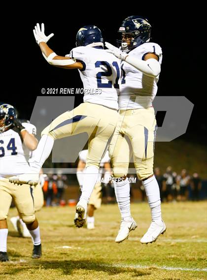 Thumbnail 3 in Birmingham vs Lincoln (CIF LACS Round 1 Open Division Playoff) photogallery.