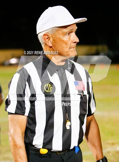 Thumbnail 3 in Birmingham vs Lincoln (CIF LACS Round 1 Open Division Playoff) photogallery.