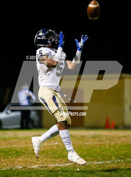 Thumbnail 1 in Birmingham vs Lincoln (CIF LACS Round 1 Open Division Playoff) photogallery.