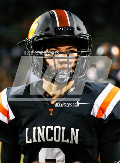 Thumbnail 3 in Birmingham vs Lincoln (CIF LACS Round 1 Open Division Playoff) photogallery.