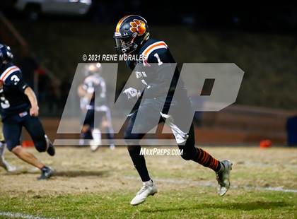 Thumbnail 3 in Birmingham vs Lincoln (CIF LACS Round 1 Open Division Playoff) photogallery.