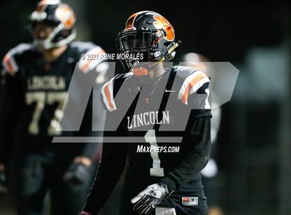 Thumbnail 3 in Birmingham vs Lincoln (CIF LACS Round 1 Open Division Playoff) photogallery.