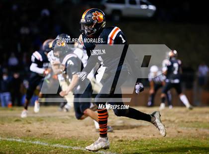 Thumbnail 3 in Birmingham vs Lincoln (CIF LACS Round 1 Open Division Playoff) photogallery.