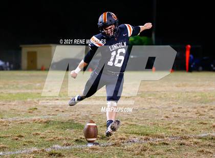 Thumbnail 1 in Birmingham vs Lincoln (CIF LACS Round 1 Open Division Playoff) photogallery.
