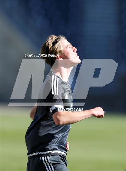 Thumbnail 2 in Kent Denver vs. Jefferson Academy (CHSAA 3A Final) photogallery.