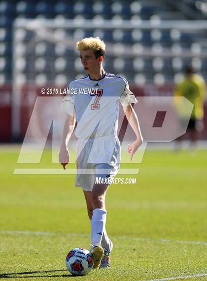 Thumbnail 3 in Kent Denver vs. Jefferson Academy (CHSAA 3A Final) photogallery.