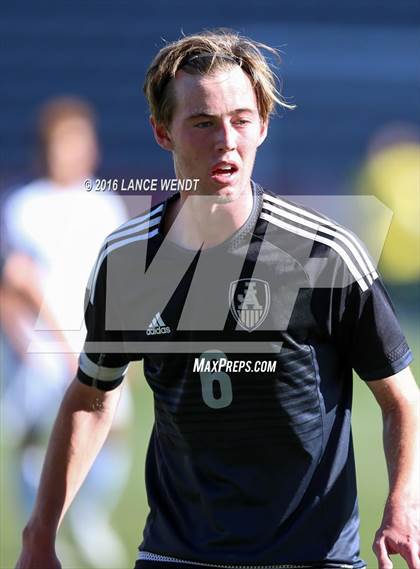 Thumbnail 1 in Kent Denver vs. Jefferson Academy (CHSAA 3A Final) photogallery.