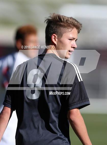 Thumbnail 1 in Kent Denver vs. Jefferson Academy (CHSAA 3A Final) photogallery.