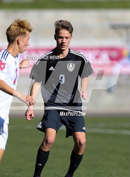 Thumbnail 3 in Kent Denver vs. Jefferson Academy (CHSAA 3A Final) photogallery.