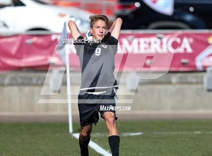 Thumbnail 2 in Kent Denver vs. Jefferson Academy (CHSAA 3A Final) photogallery.