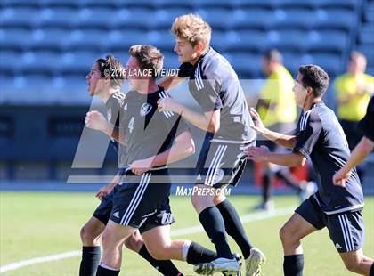 Thumbnail 2 in Kent Denver vs. Jefferson Academy (CHSAA 3A Final) photogallery.