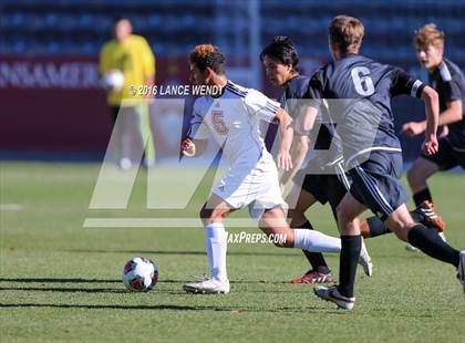 Thumbnail 1 in Kent Denver vs. Jefferson Academy (CHSAA 3A Final) photogallery.