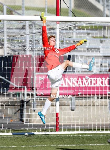 Thumbnail 1 in Kent Denver vs. Jefferson Academy (CHSAA 3A Final) photogallery.