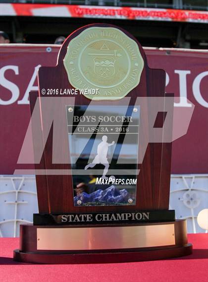 Thumbnail 3 in Kent Denver vs. Jefferson Academy (CHSAA 3A Final) photogallery.