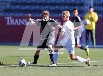 Thumbnail 2 in Kent Denver vs. Jefferson Academy (CHSAA 3A Final) photogallery.