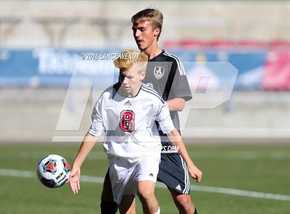 Thumbnail 1 in Kent Denver vs. Jefferson Academy (CHSAA 3A Final) photogallery.