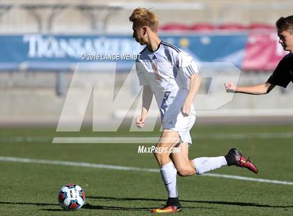Thumbnail 2 in Kent Denver vs. Jefferson Academy (CHSAA 3A Final) photogallery.