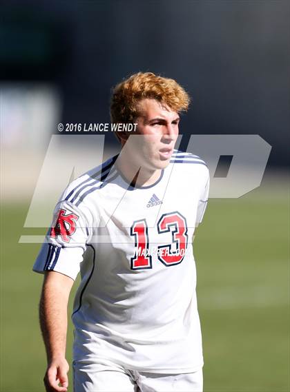Thumbnail 2 in Kent Denver vs. Jefferson Academy (CHSAA 3A Final) photogallery.