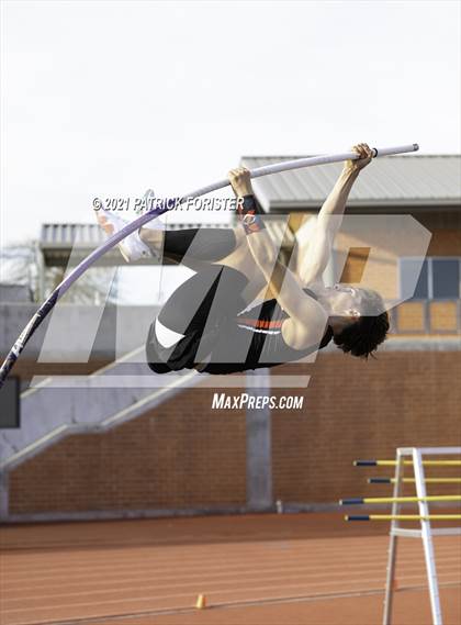 Thumbnail 3 in Alamo Heights Relays 8 photogallery.