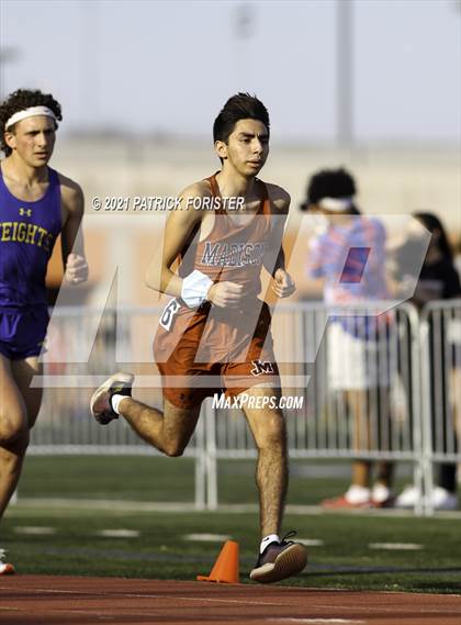 Thumbnail 3 in Alamo Heights Relays 8 photogallery.