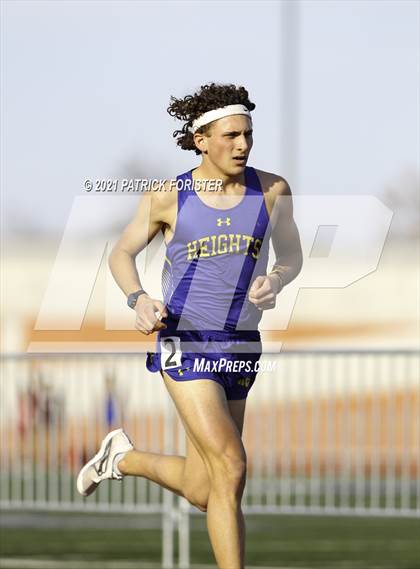 Thumbnail 3 in Alamo Heights Relays 8 photogallery.