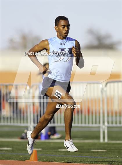 Thumbnail 3 in Alamo Heights Relays 8 photogallery.
