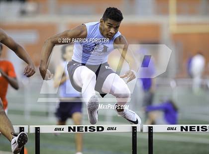 Thumbnail 2 in Alamo Heights Relays 8 photogallery.