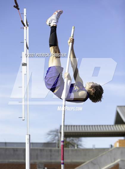 Thumbnail 1 in Alamo Heights Relays 8 photogallery.