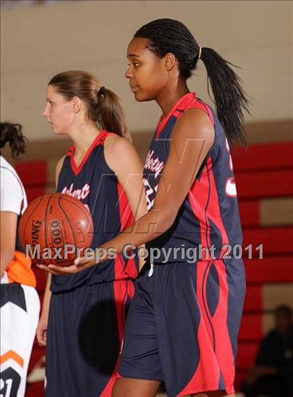 Thumbnail 3 in Pittsburg vs. Liberty (West Coast Holiday Classic) photogallery.