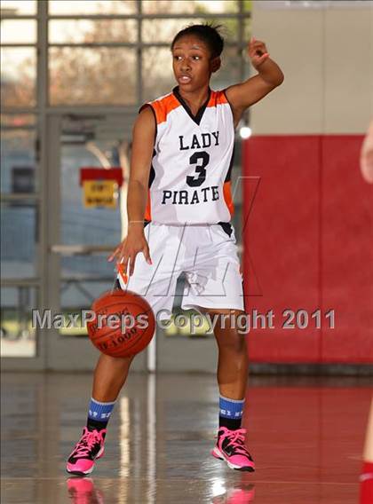 Thumbnail 2 in Pittsburg vs. Liberty (West Coast Holiday Classic) photogallery.