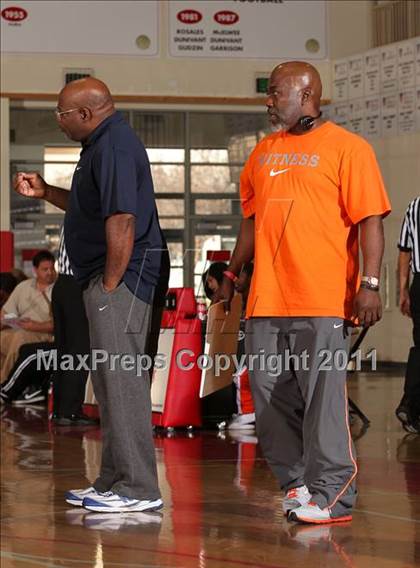 Thumbnail 2 in Pittsburg vs. Liberty (West Coast Holiday Classic) photogallery.