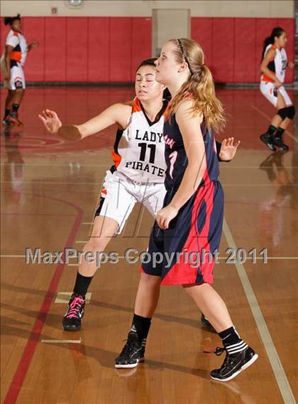 Thumbnail 1 in Pittsburg vs. Liberty (West Coast Holiday Classic) photogallery.