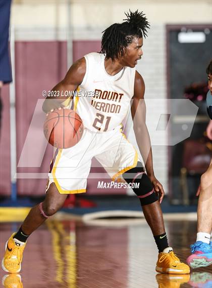 Thumbnail 2 in Suffern vs Mount Vernon (Section 1 Class AA Quarter Final) photogallery.