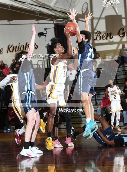 Thumbnail 2 in Suffern vs Mount Vernon (Section 1 Class AA Quarter Final) photogallery.