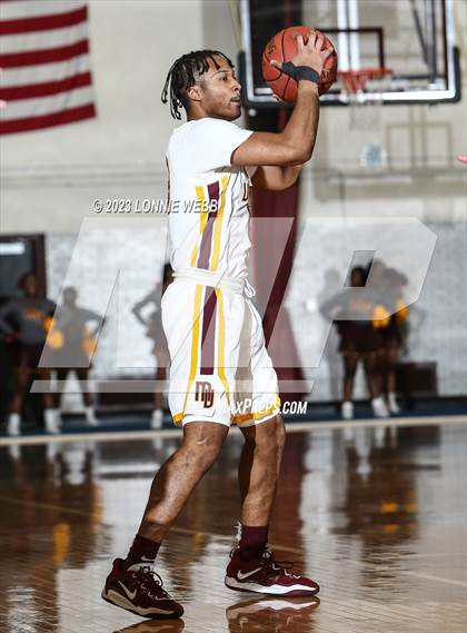 Thumbnail 2 in Suffern vs Mount Vernon (Section 1 Class AA Quarter Final) photogallery.