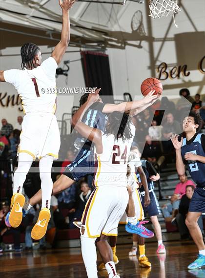Thumbnail 3 in Suffern vs Mount Vernon (Section 1 Class AA Quarter Final) photogallery.