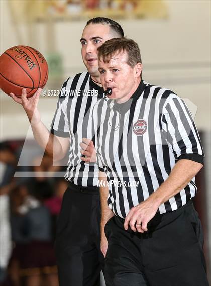 Thumbnail 3 in Suffern vs Mount Vernon (Section 1 Class AA Quarter Final) photogallery.