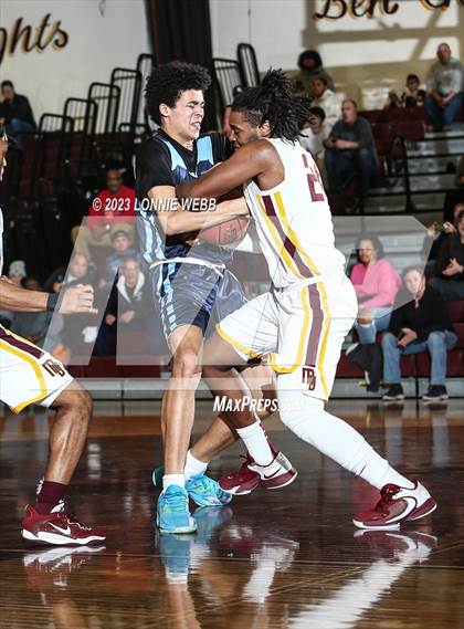 Thumbnail 2 in Suffern vs Mount Vernon (Section 1 Class AA Quarter Final) photogallery.