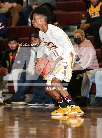 Thumbnail 2 in Suffern vs Mount Vernon (Section 1 Class AA Quarter Final) photogallery.