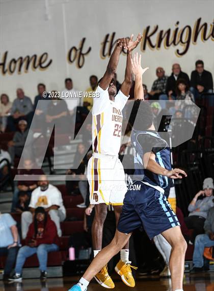 Thumbnail 3 in Suffern vs Mount Vernon (Section 1 Class AA Quarter Final) photogallery.