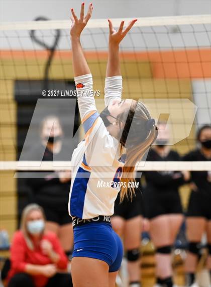 Thumbnail 3 in Livonia vs. Dansville photogallery.