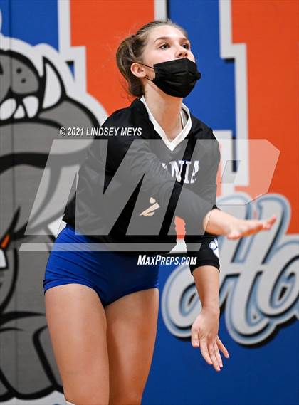 Thumbnail 2 in Livonia vs. Dansville photogallery.