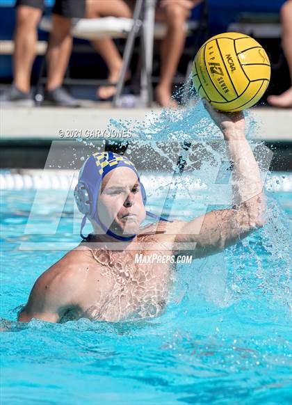 Thumbnail 2 in Alhambra vs. Whitney photogallery.