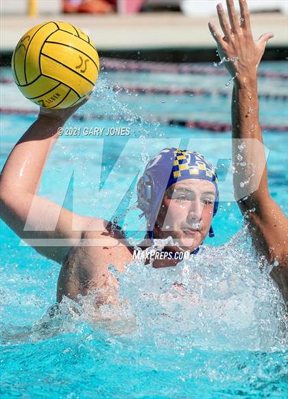 Thumbnail 1 in Alhambra vs. Whitney photogallery.