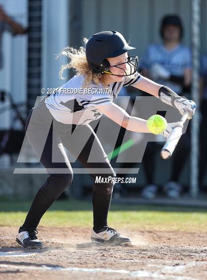 Thumbnail 1 in Pottsboro @ Lindsay photogallery.