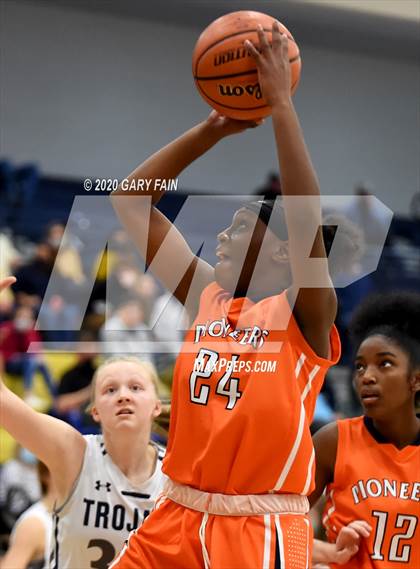 Thumbnail 2 in East Ridge @ Soddy Daisy photogallery.