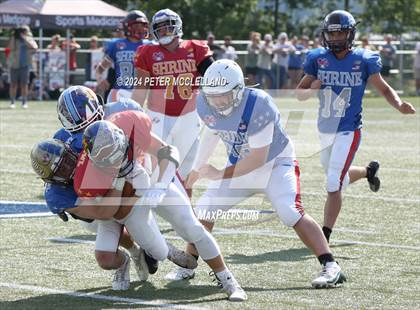 Thumbnail 2 in 34th Maine Lobster Bowl Classic photogallery.